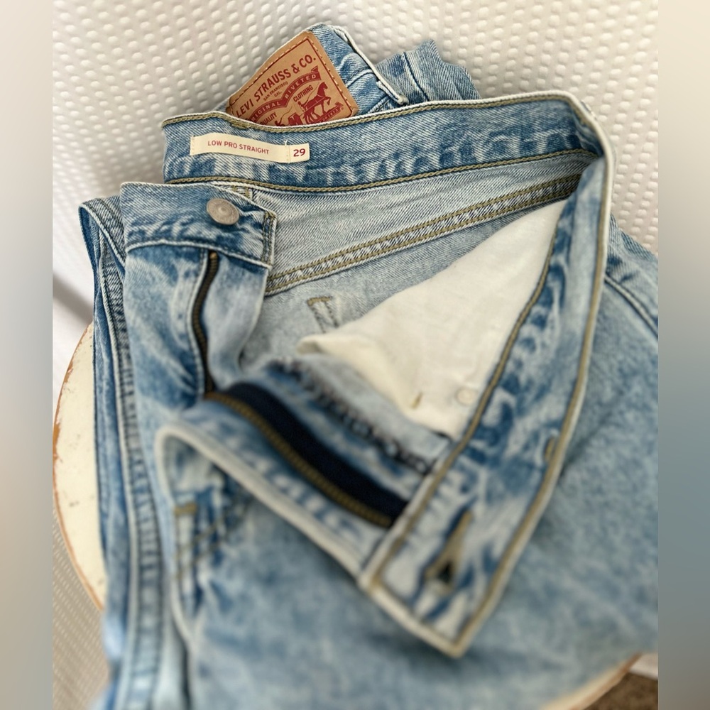 Levi’s Low Pro Straight Jeans